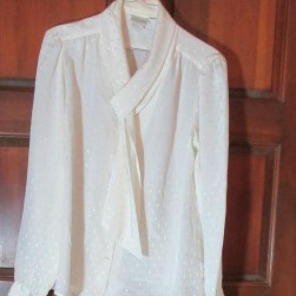 CREAMY BLOUSE Size 14 PYKETTES LONG SLEEVES
